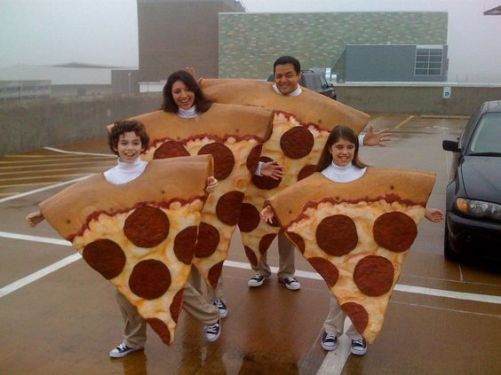 pizza-costume-family